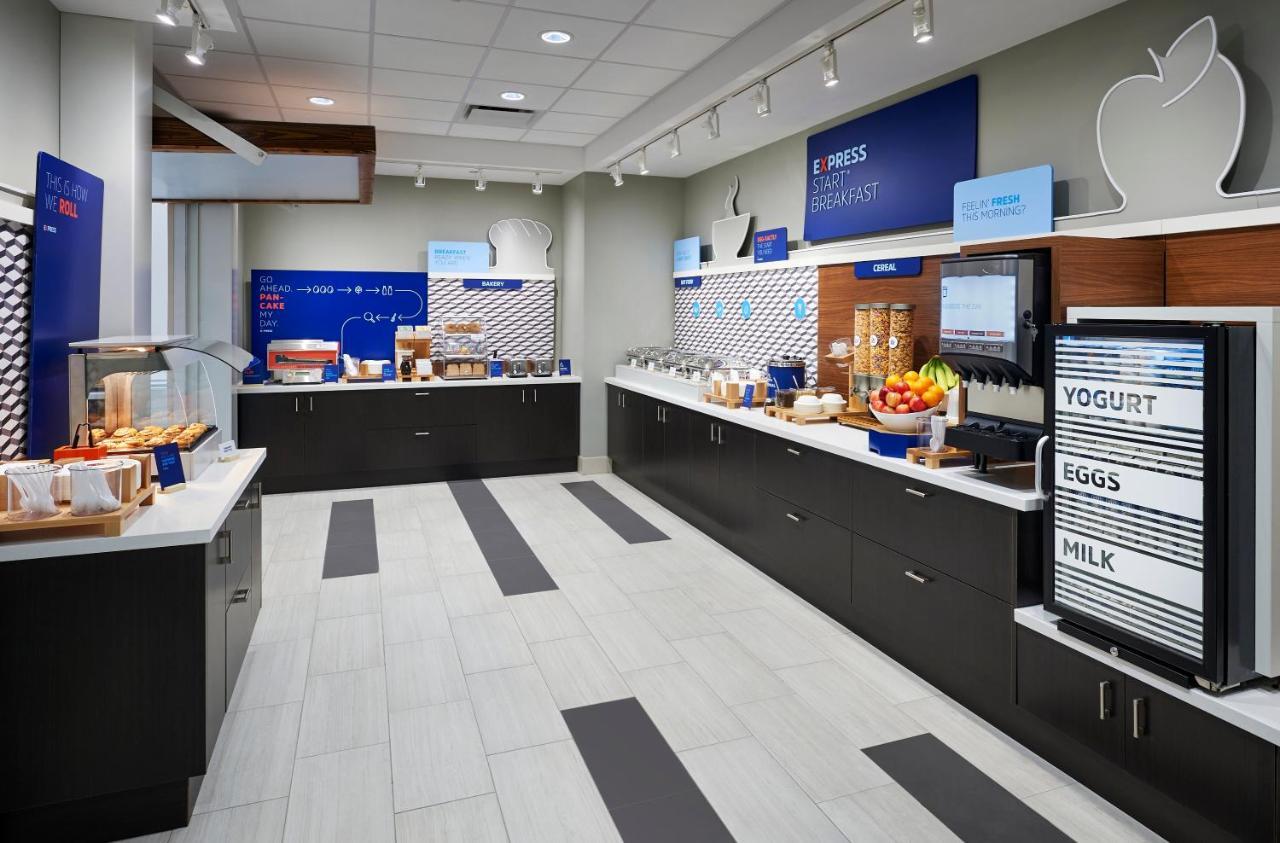 Express & Windsor East - Lakeshore By Ihg Tecumseh